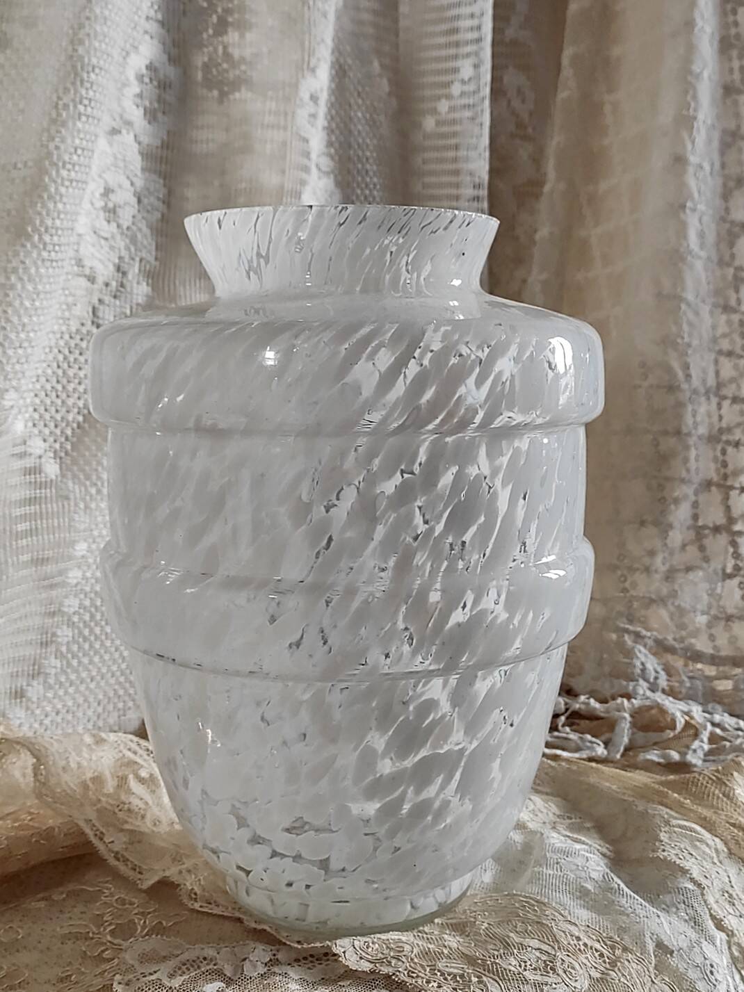 Grand vase verre de clichy blanc