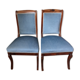 Paire de chaises basses en velours bleu