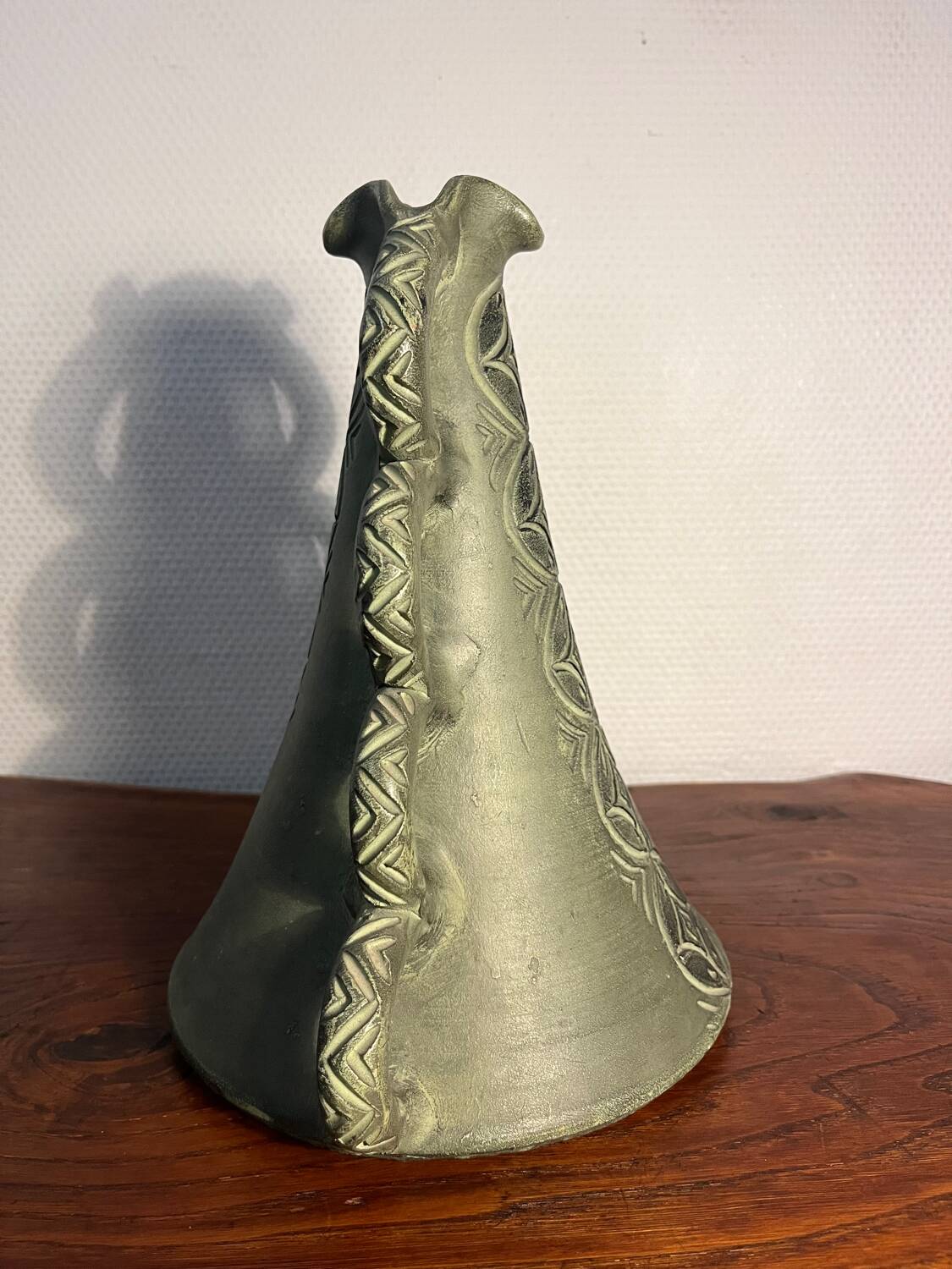 Door vase craft work