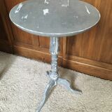 Shabby style wooden pedestal table