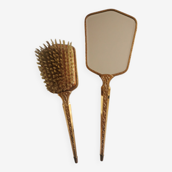 Brosse et miroir