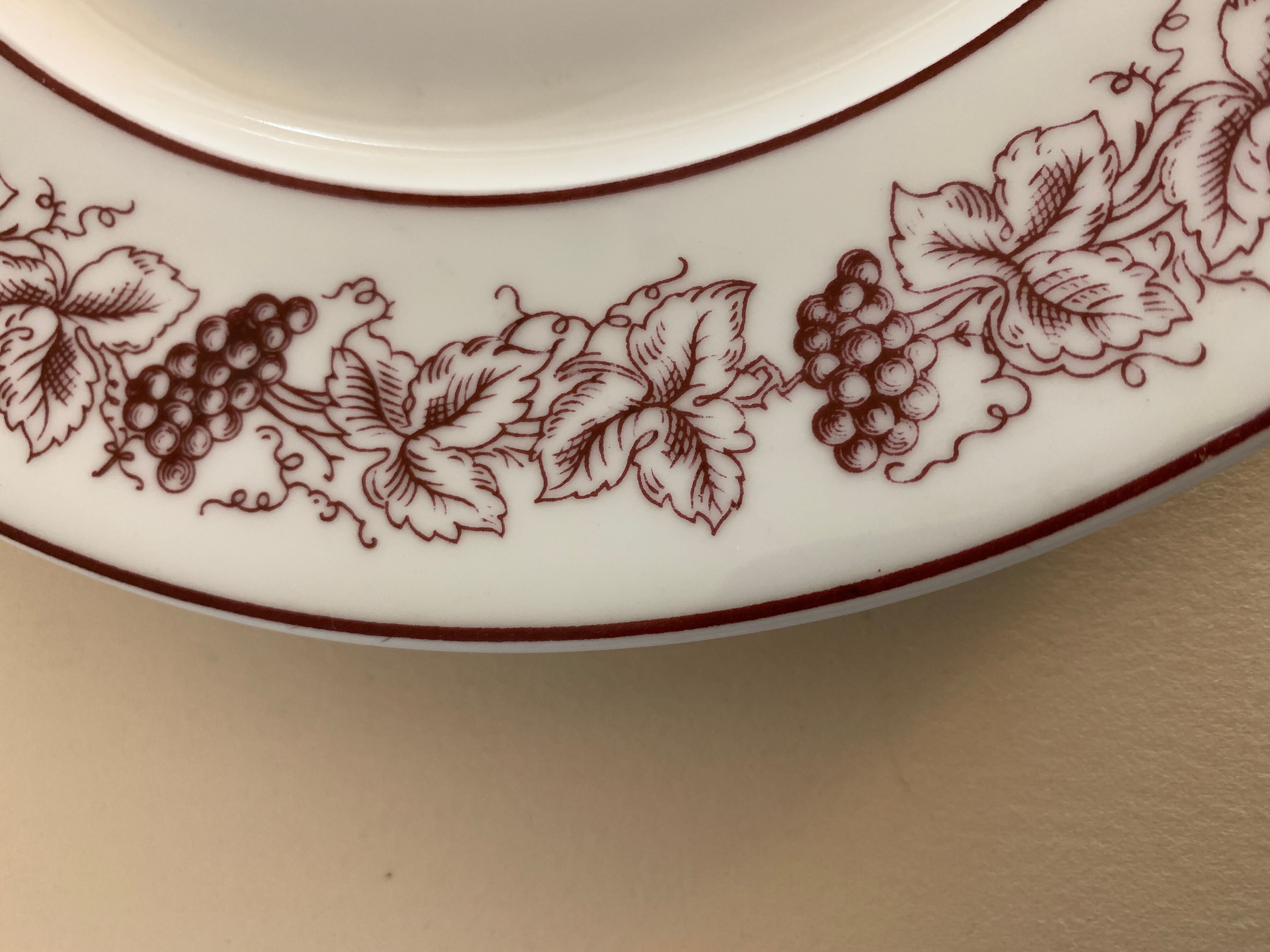 6 plates Limoges Grands Vins de Bordeaux and Châteaux du Médoc