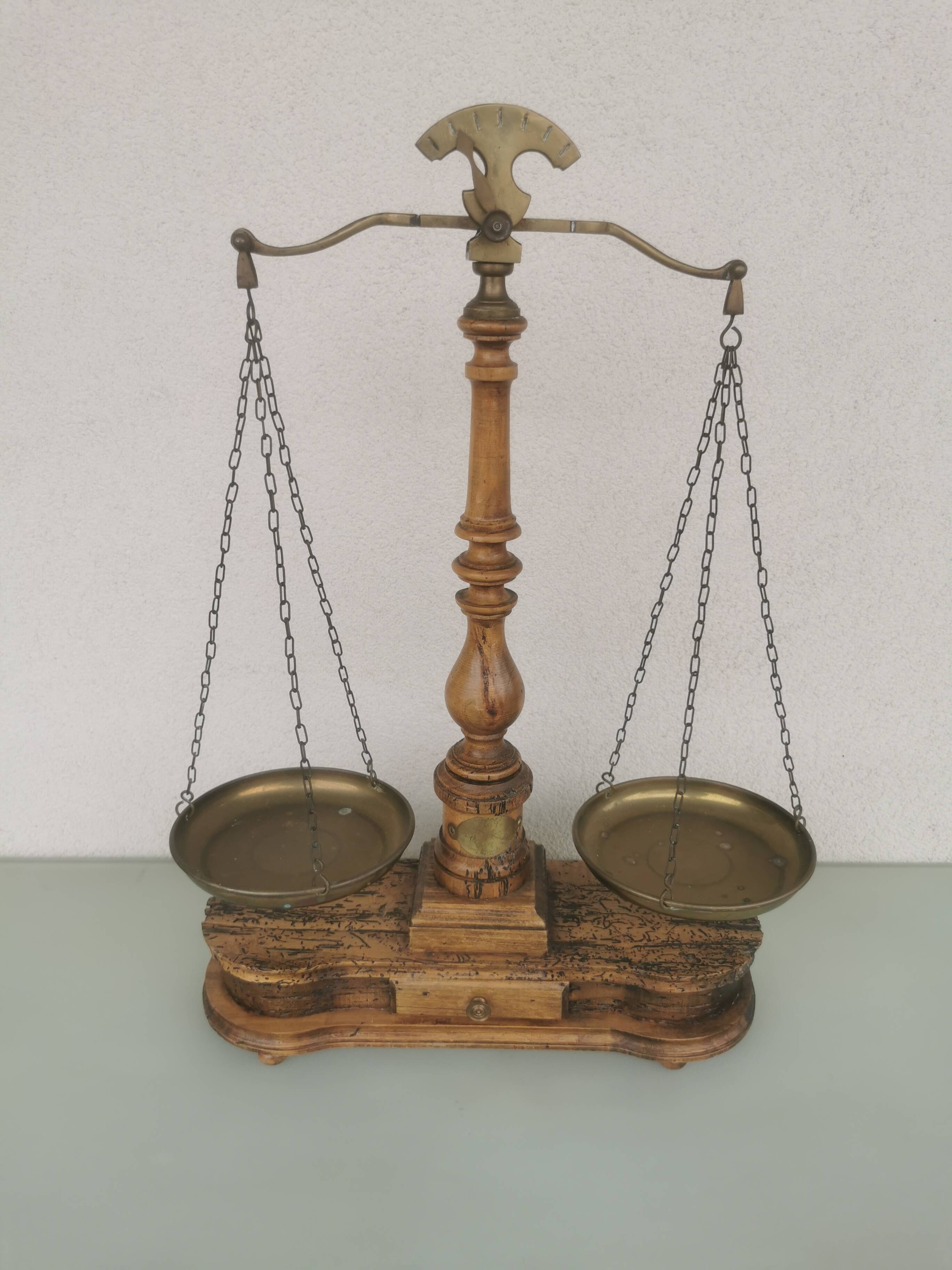 Ancient trebuchet balance