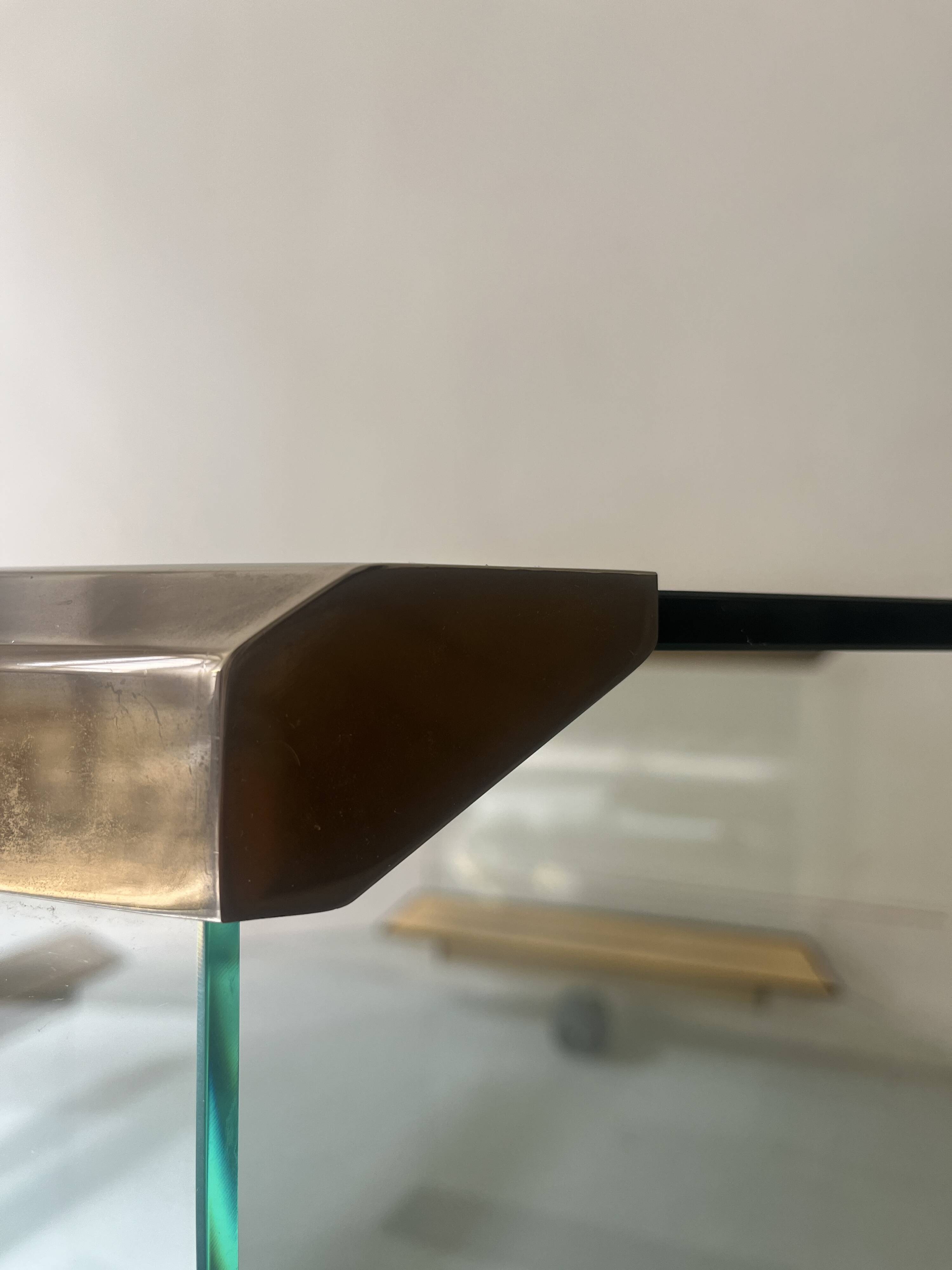 Hexagonal coffee table on wheels in glass and brass by Galloti & Radice, Italy 1970