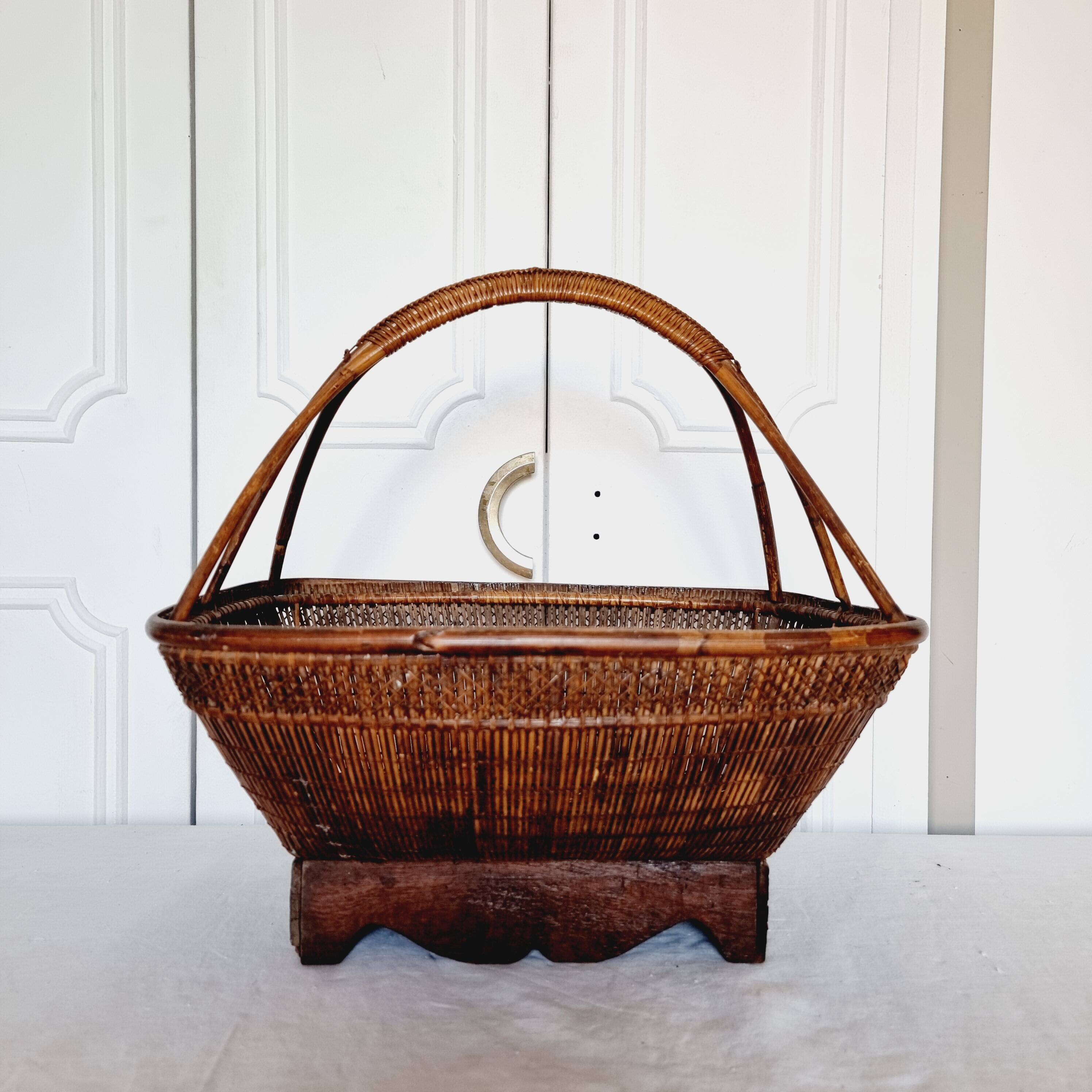 authentic basket or basket from the people's republic of china from the mid-20th century