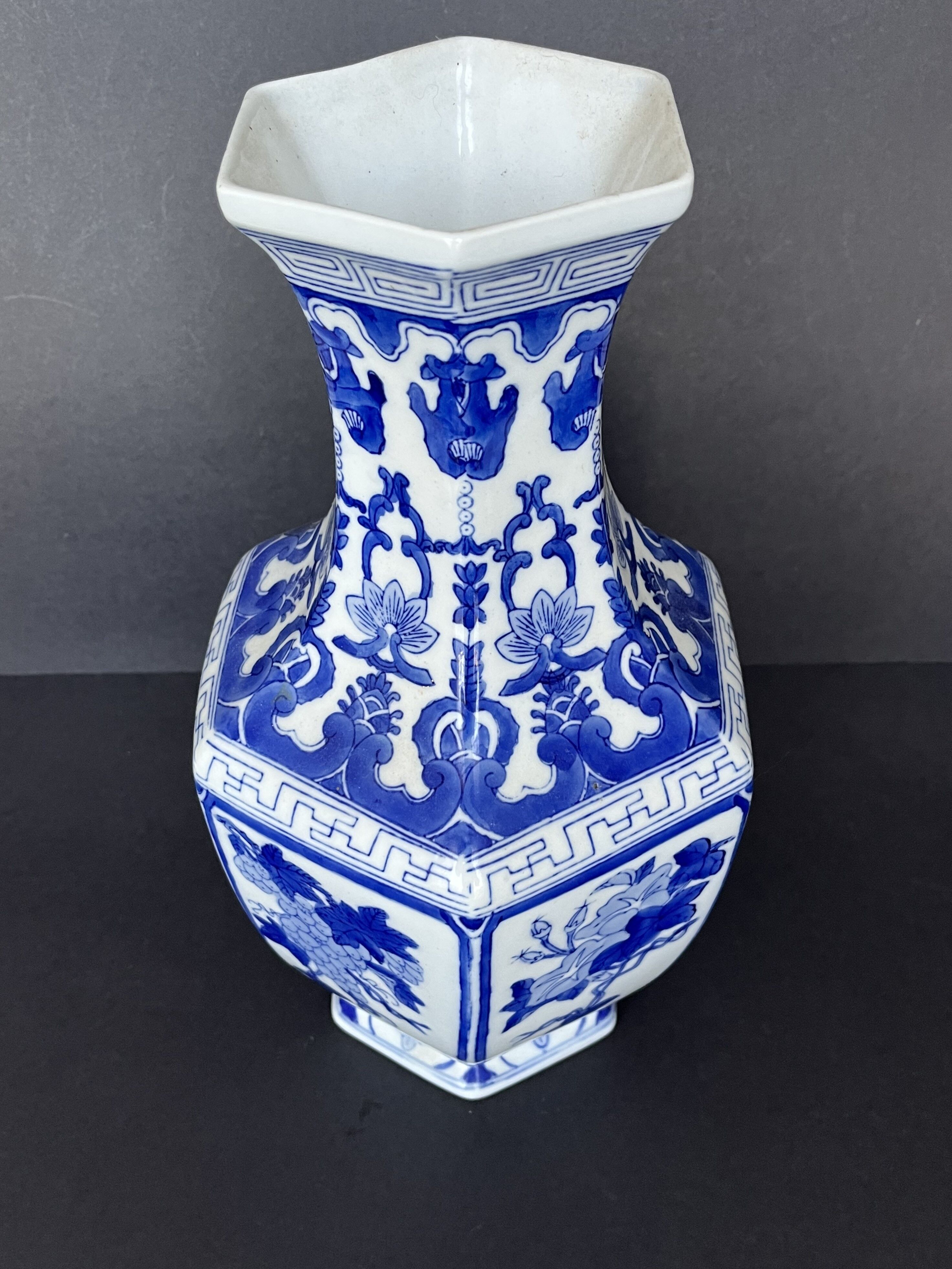 Chinese porcelain vase