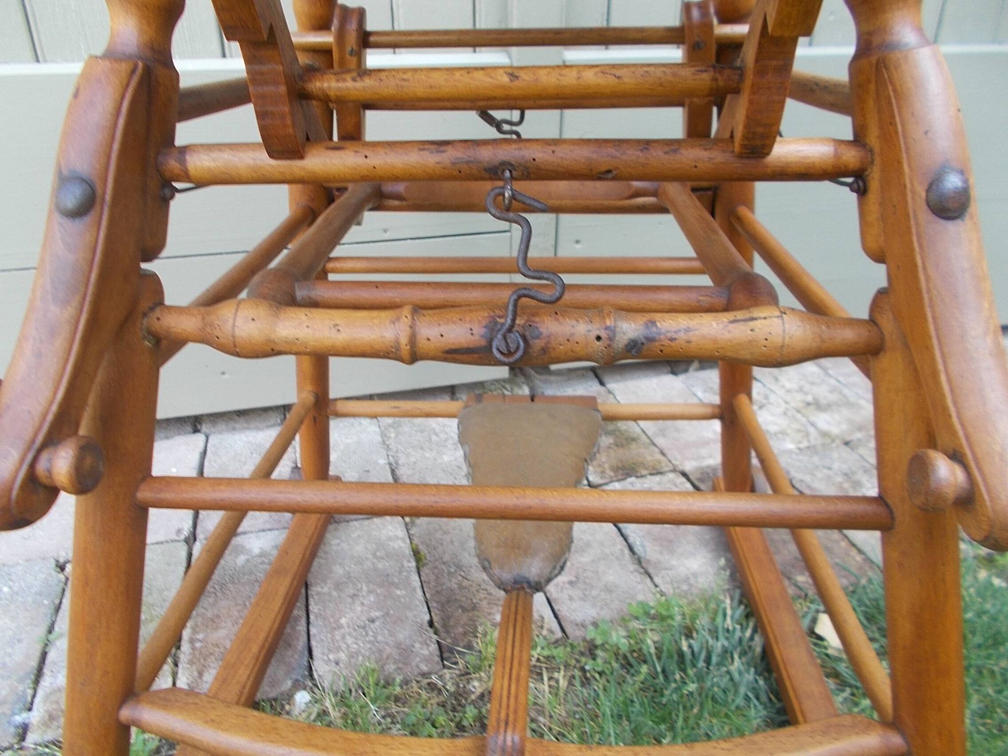 Ancienne chaise haute pour enfant Luterma