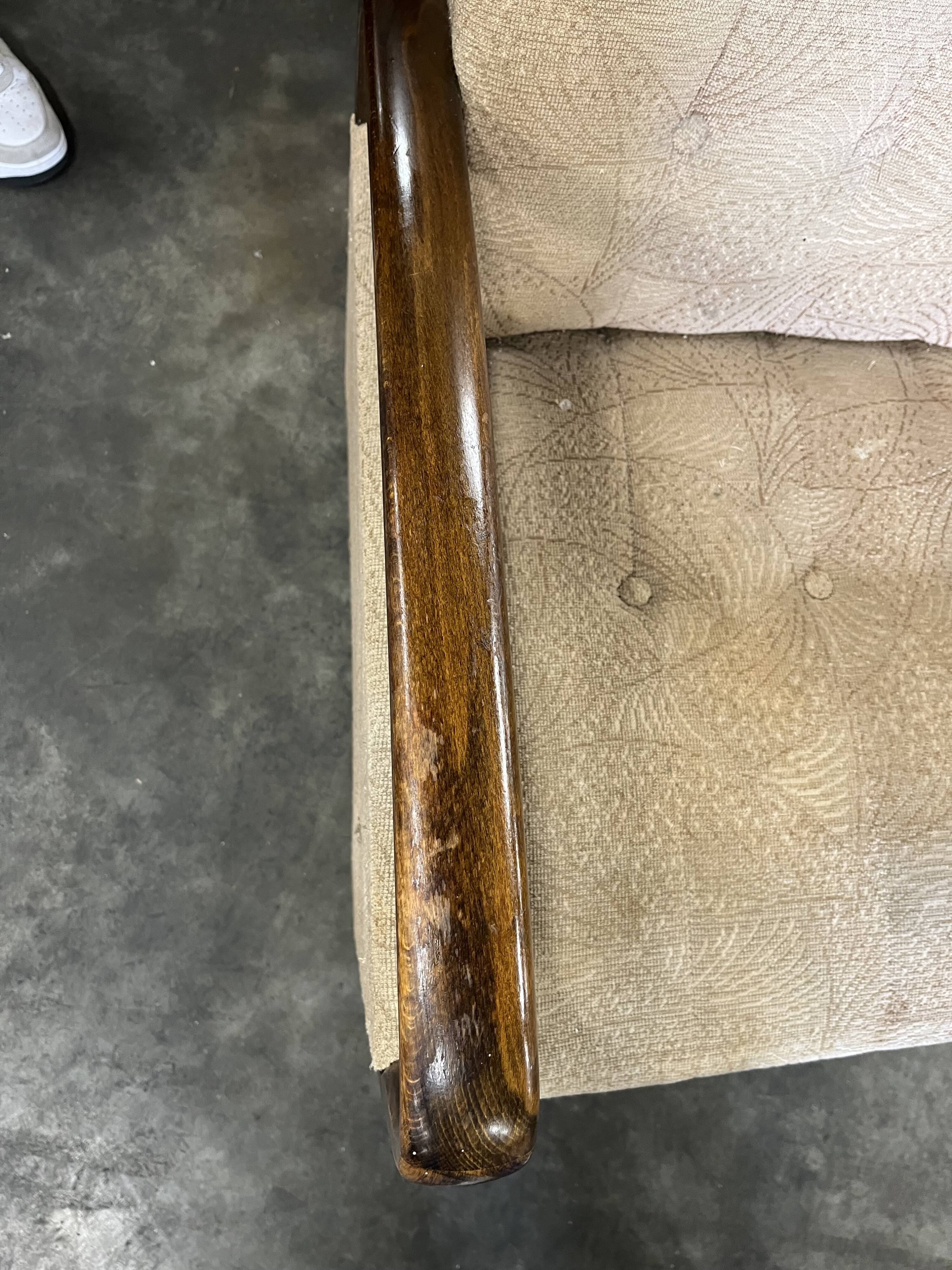 Vintage armchair/foot warmer with armrests: design project