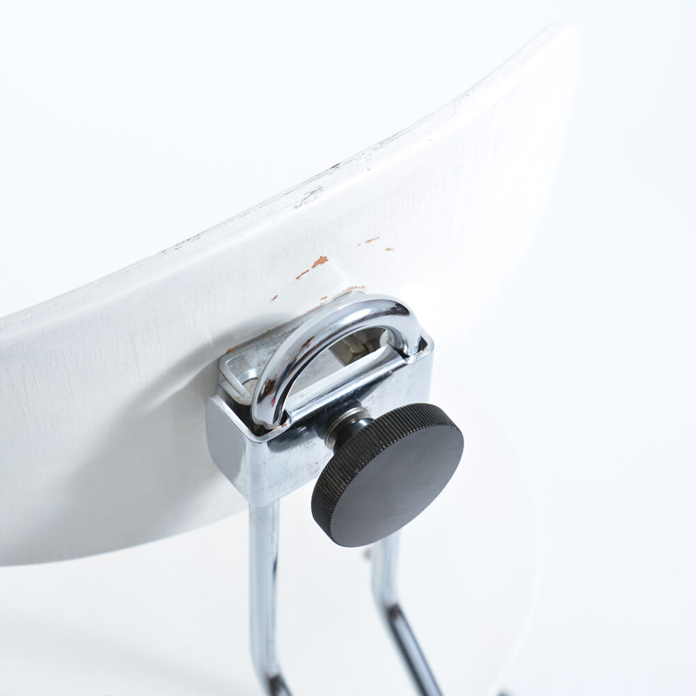 1970s swivel office chair by Kovona in wood and chrome