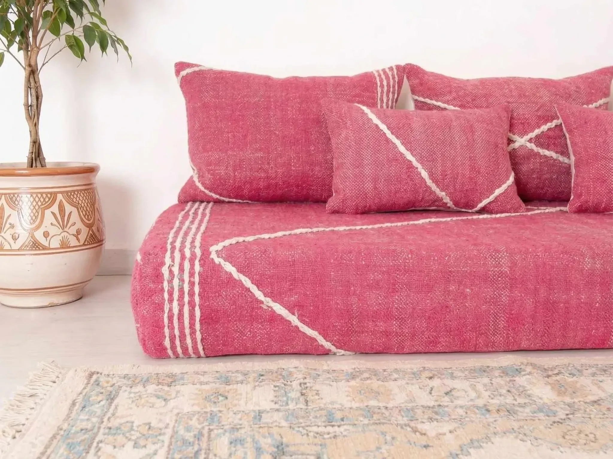 Moroccan cotton pink rug for the floor.