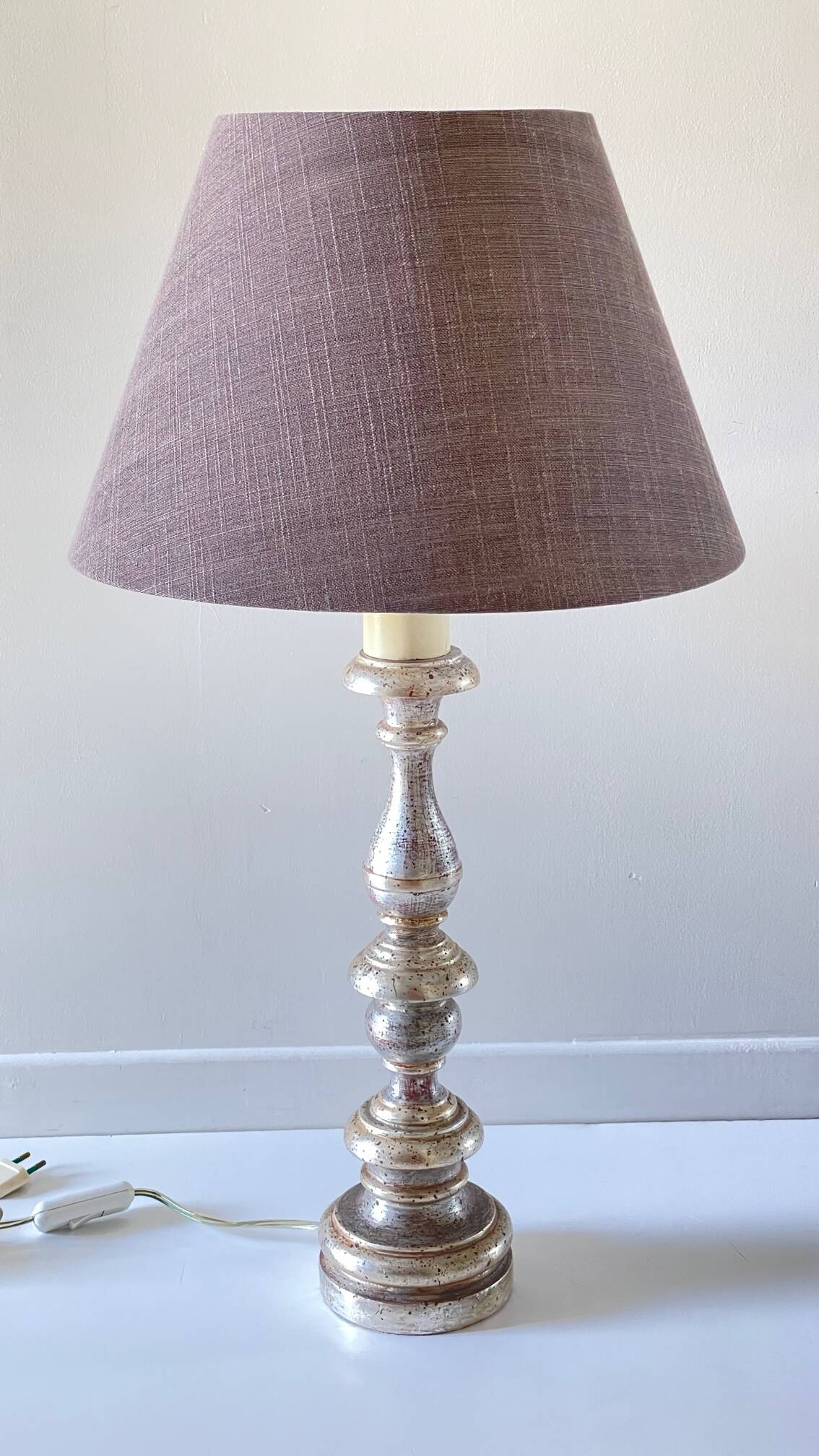 Lampe haute bois argenté l'acropole - paris