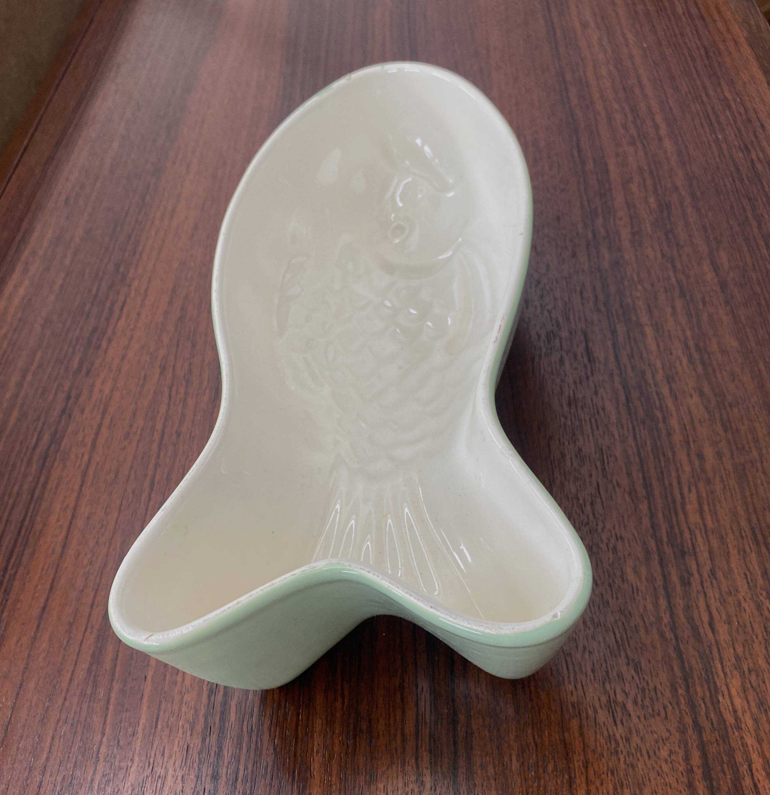 Moule à pudding en céramique vert lime Vis Shape