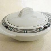 Delphie sugar bowl by Guy Degrenne in porcelain