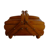 Worker to lay vintage wood