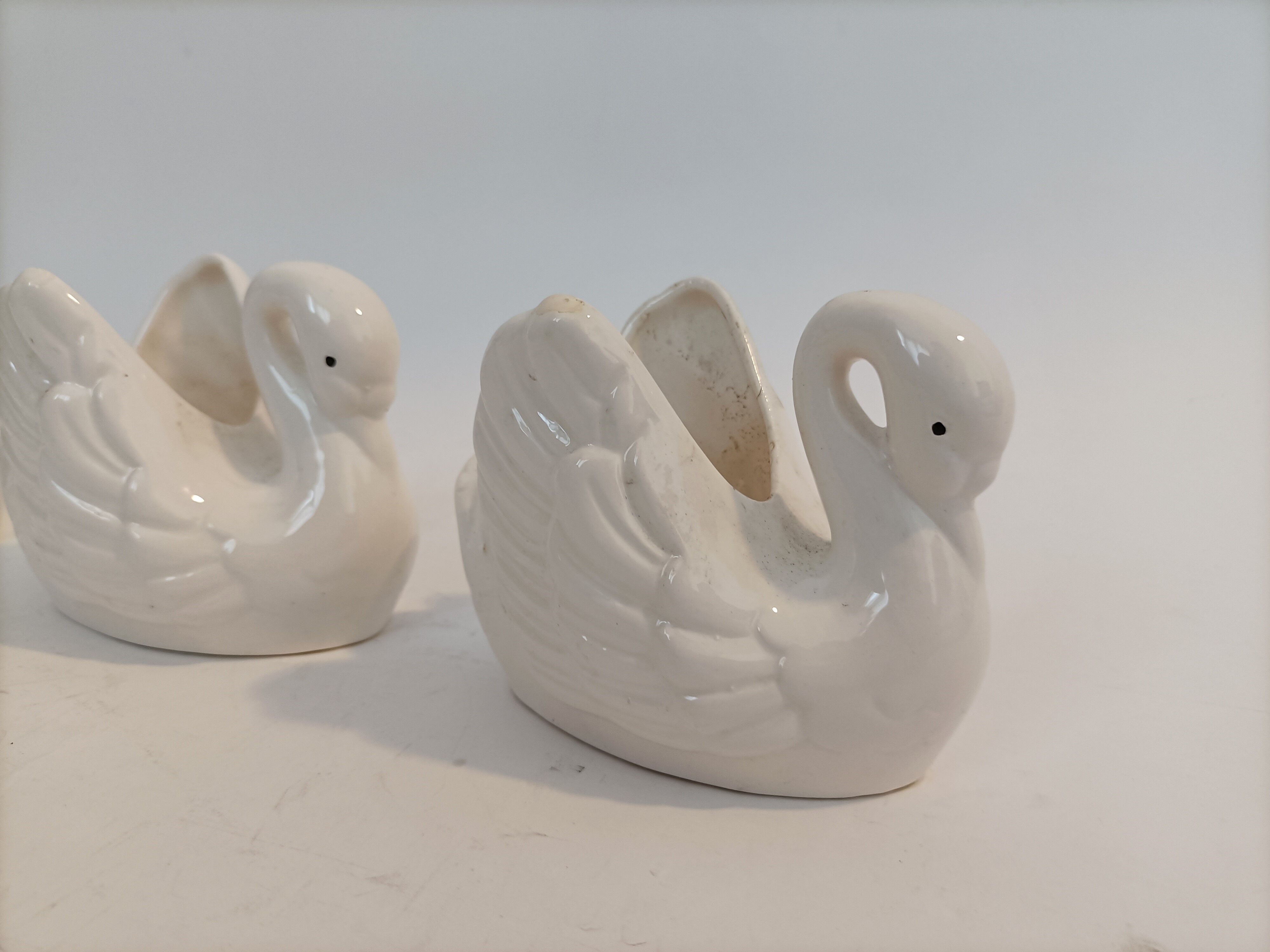 White porcelain swan table planters 1950/1960.