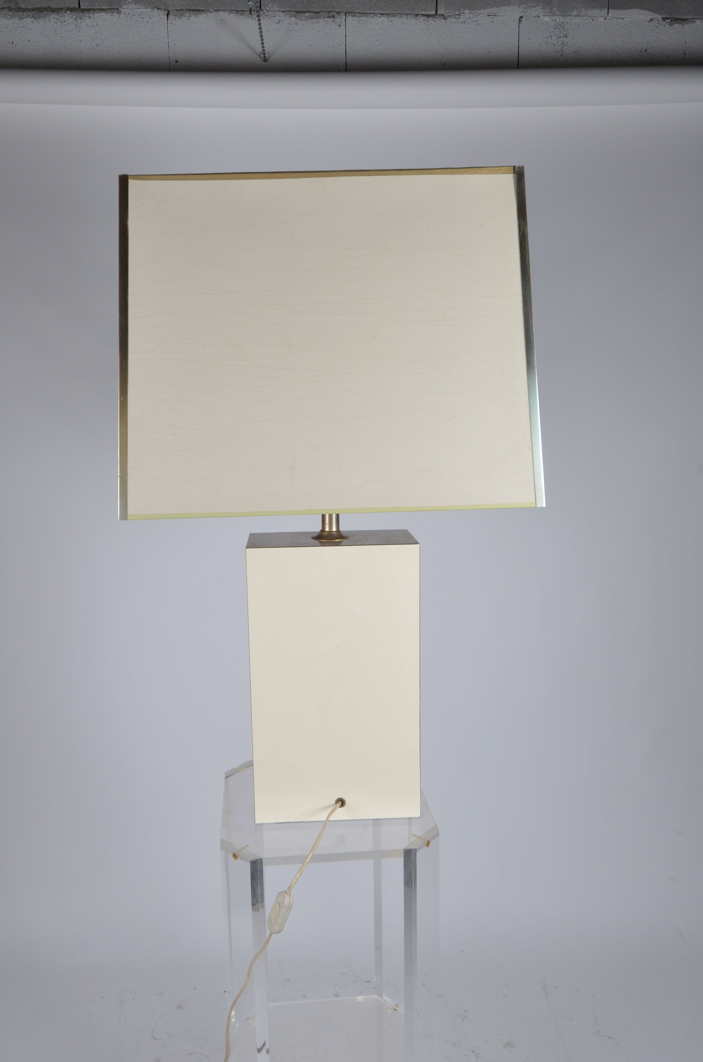 Hollywood Regency lamp