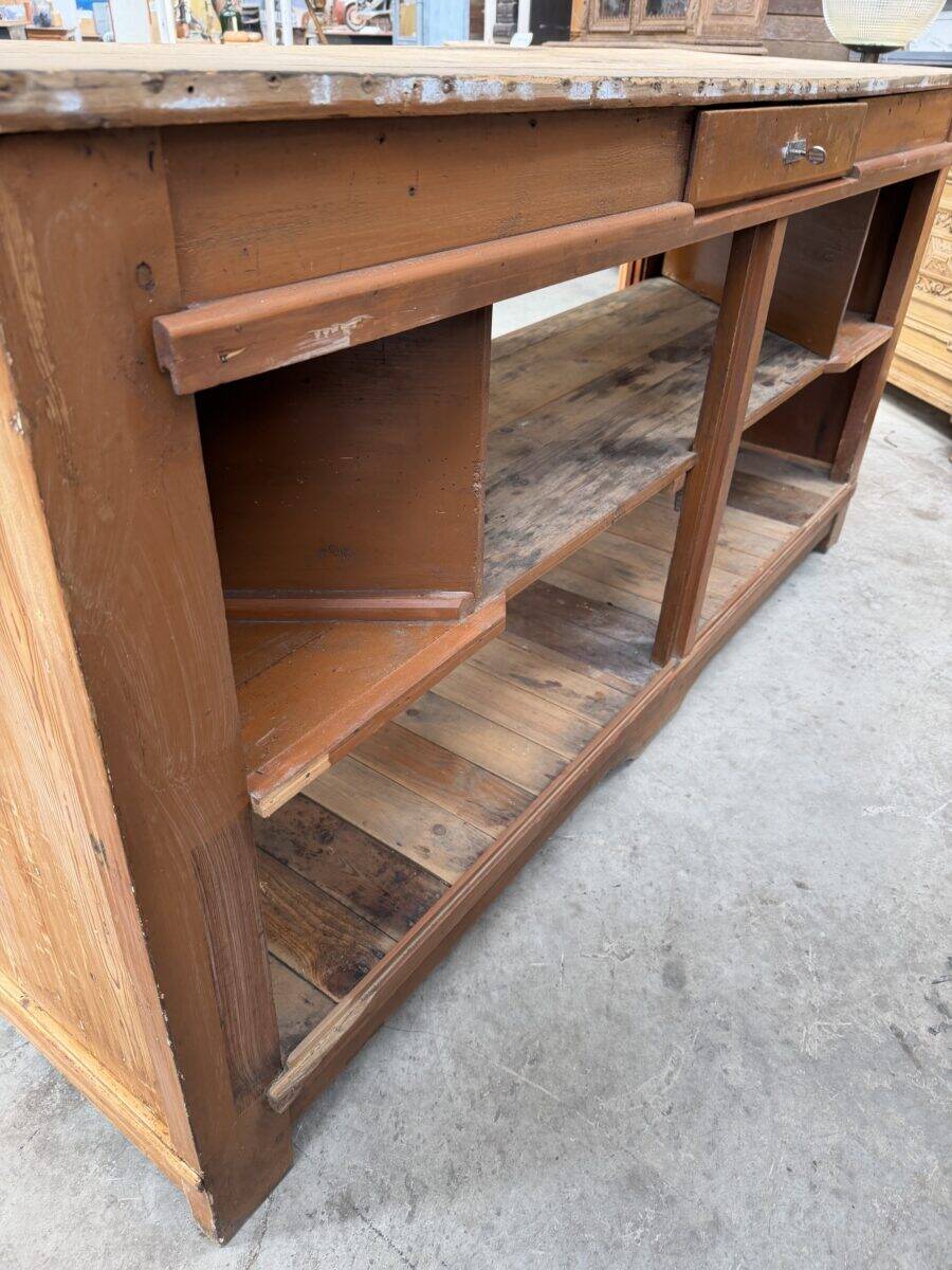 Showcase counter from the early 20th century.