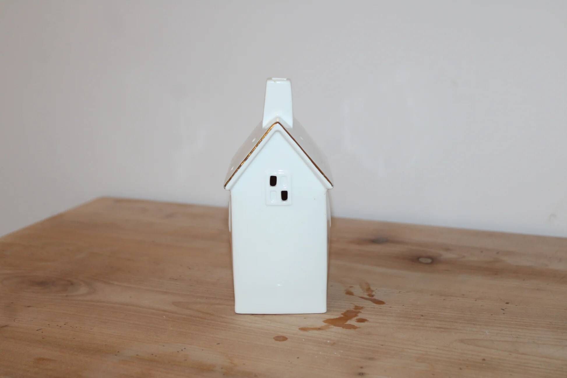 White and gold ceramic house lantern – Christmas light decoration