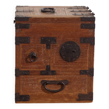 Japanese ko-dansu with hinged lid and paulownia wood drawers, Meiji–Taishō period, circa 1868–1926.