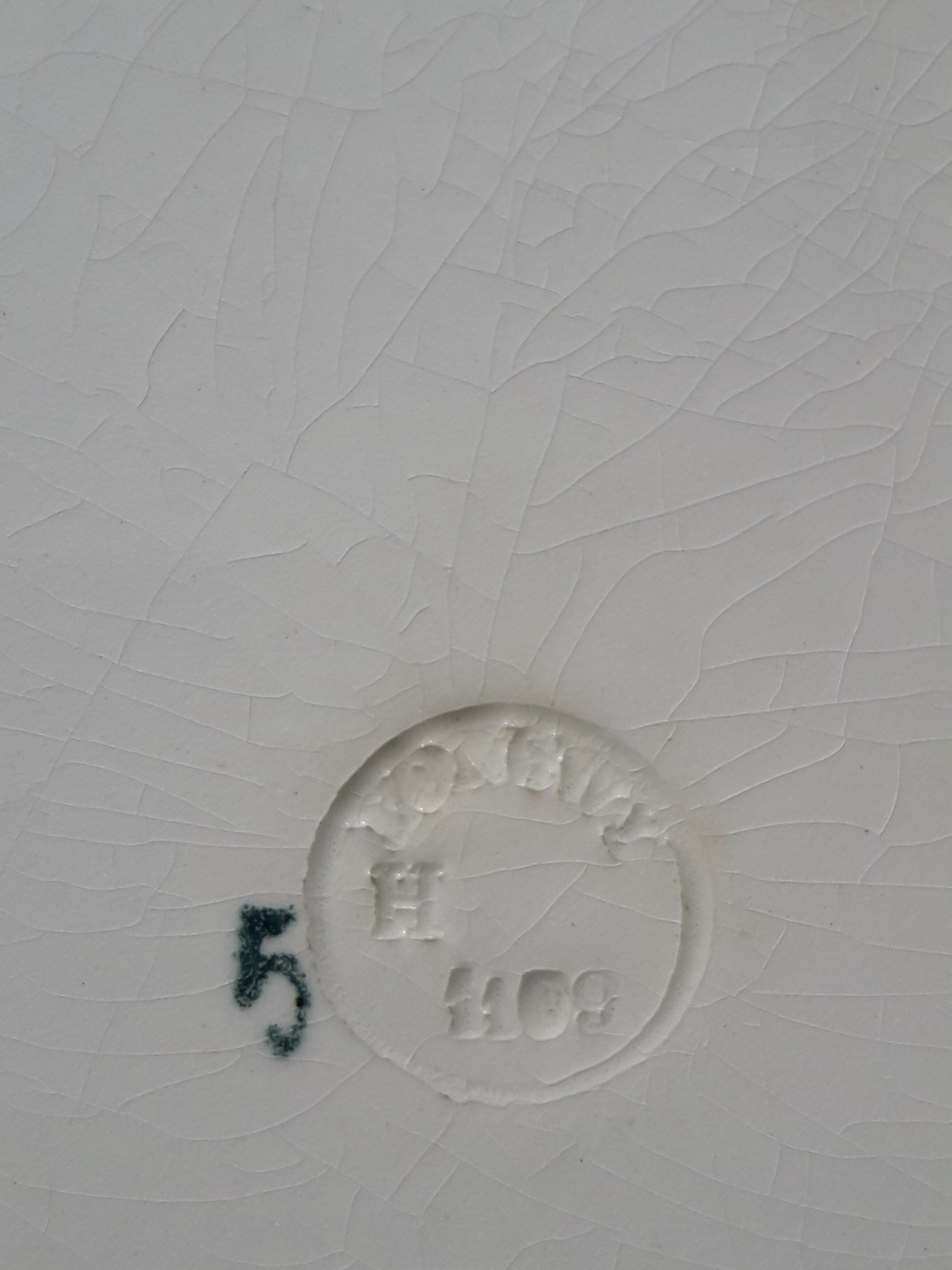 Longwy Japanese model hollow round dish diam 25.7 cm