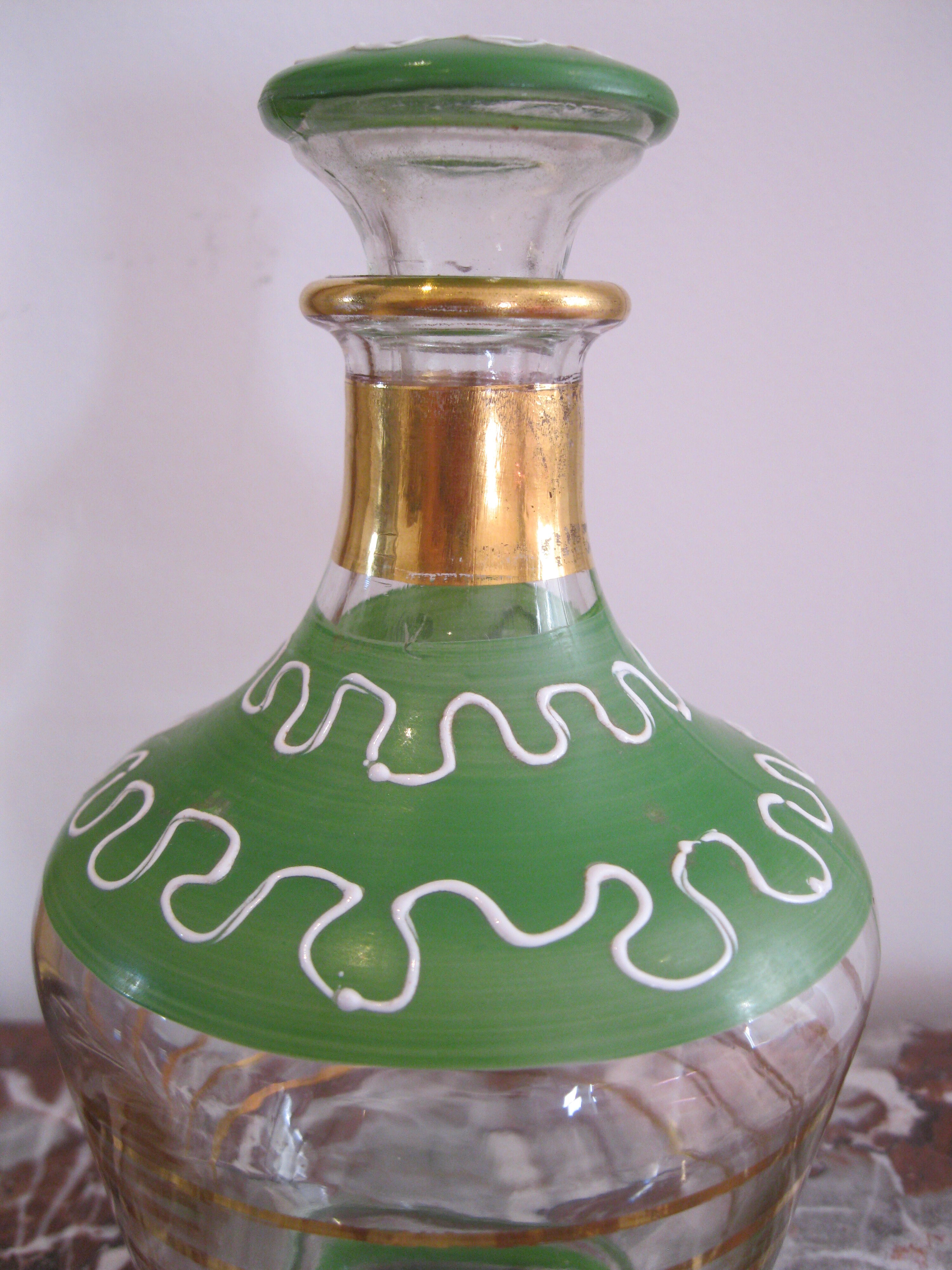 Carafe Art Déco verte et dorée