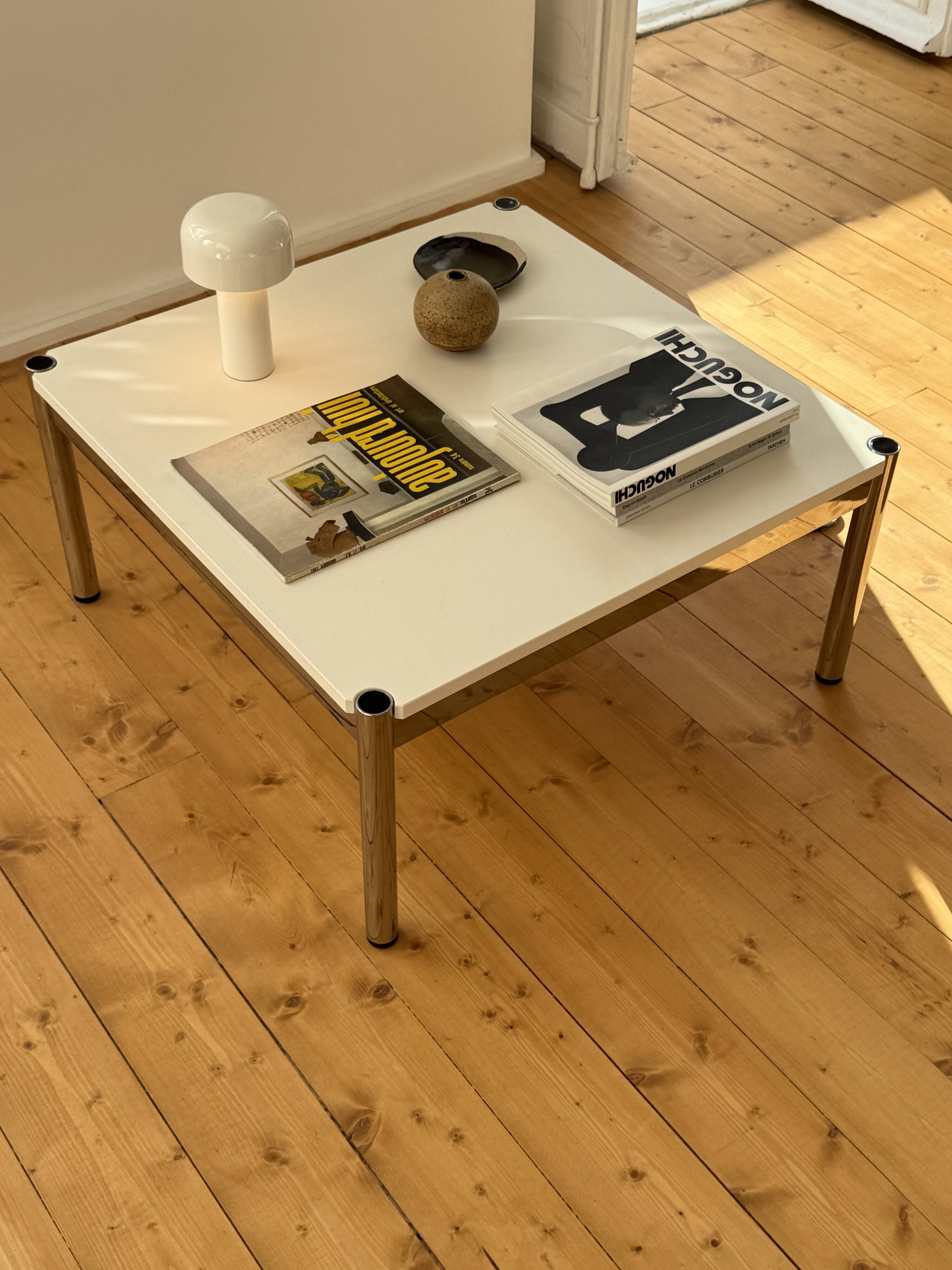 Table basse usm haller