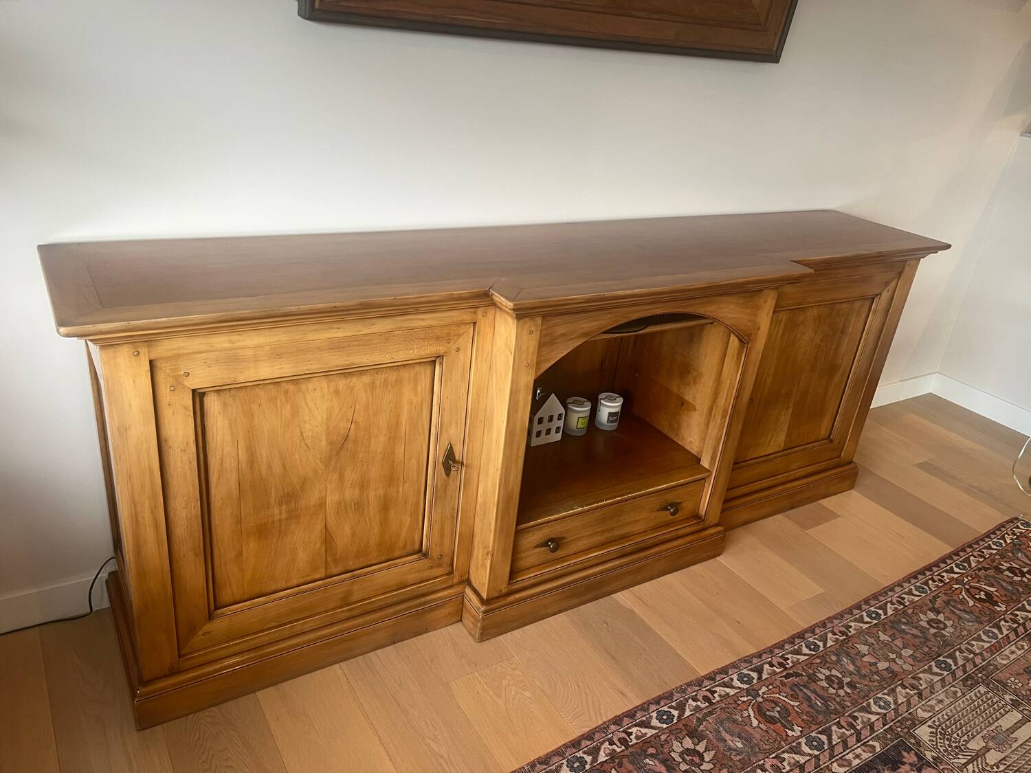 Enfilade very much, cherry wood jointed.