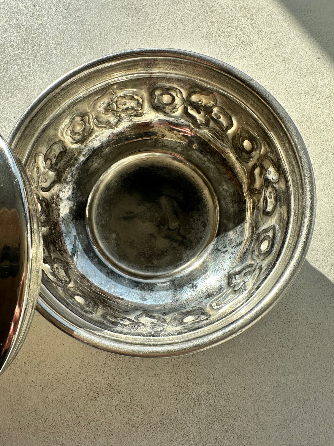 Antique silver-plated box with floral decoration