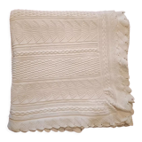 White cotton hand-knitted blanket