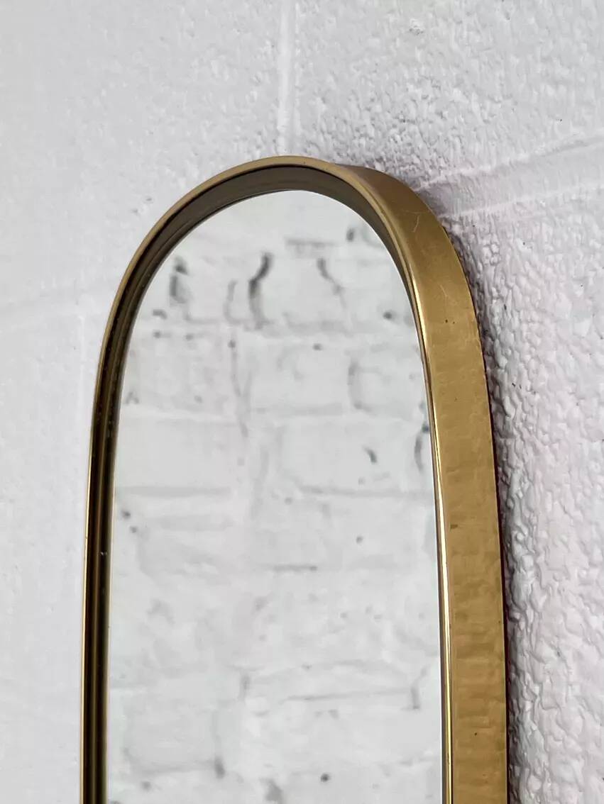 Golden rearview mirror and free form from the 1950s