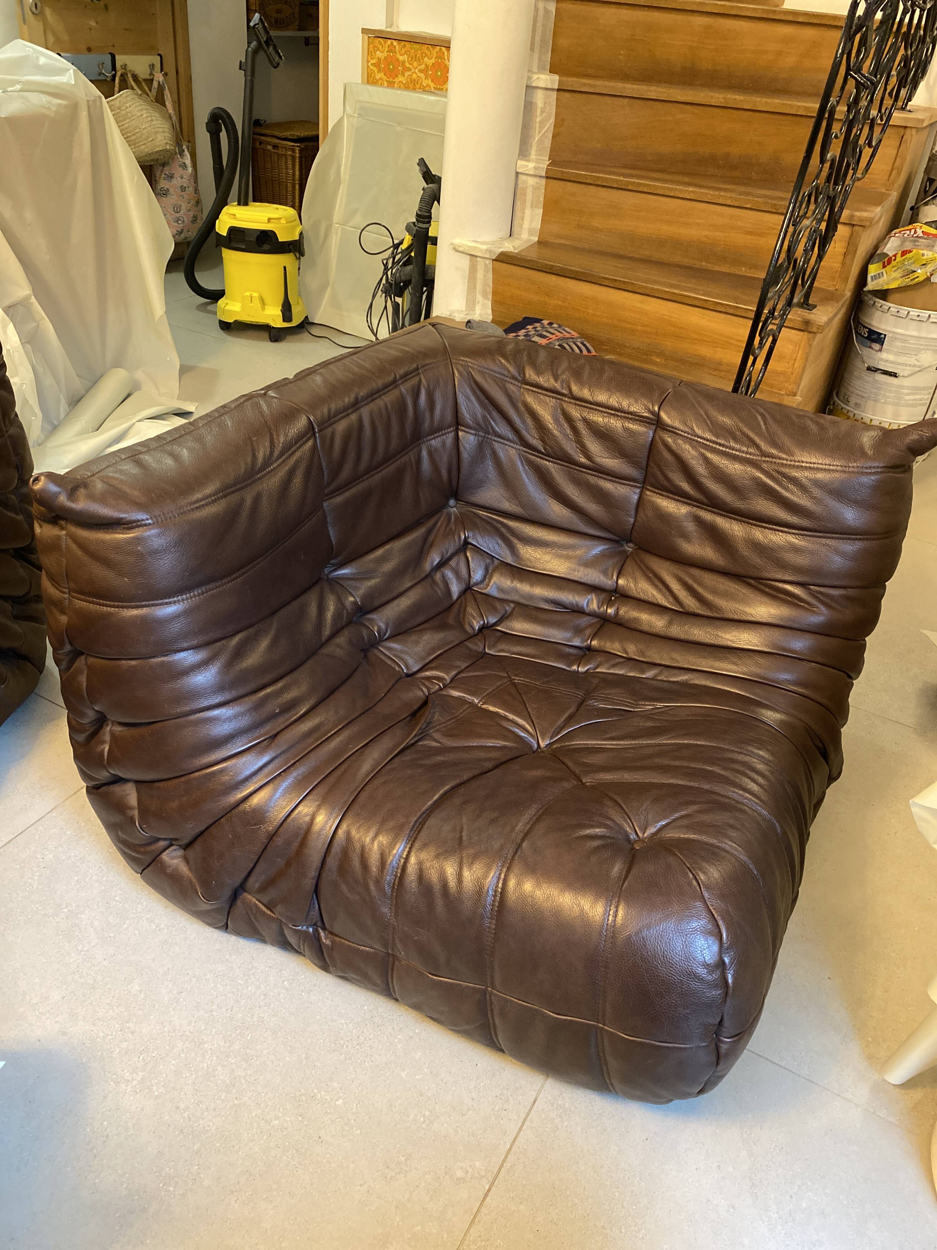 Chauffeuse cuir Togo ligne roset