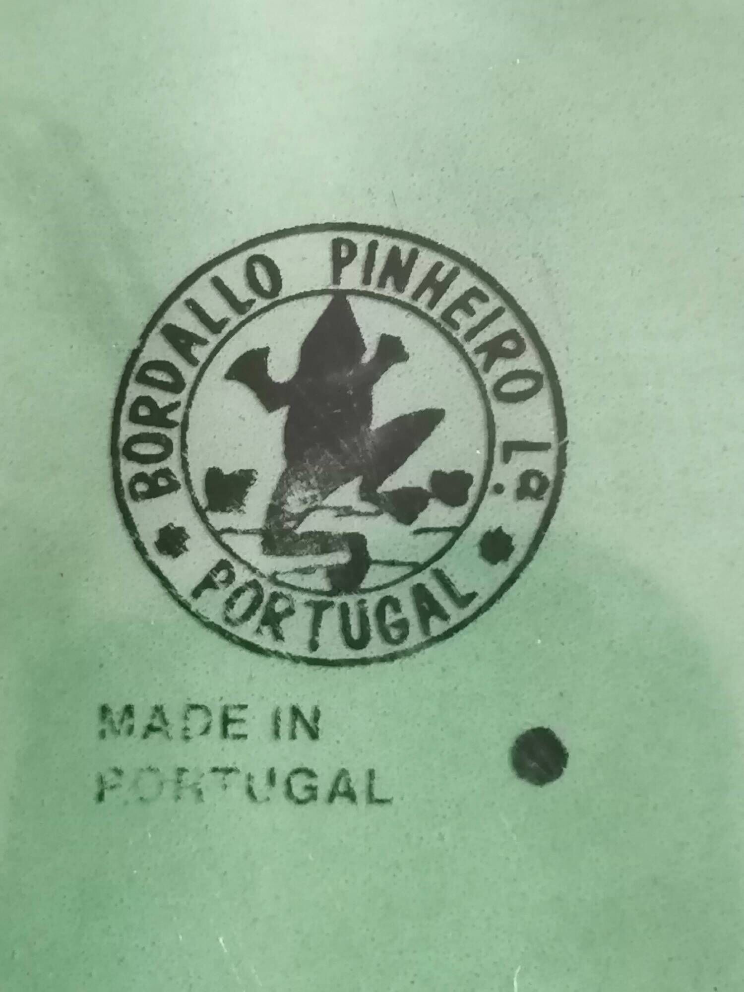 Bordallo Pinheiro cabbage leaf plate