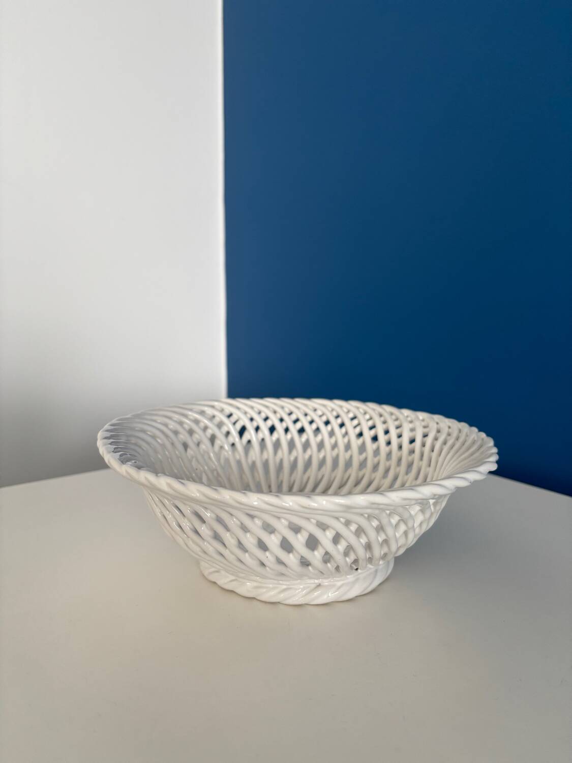 Openwork white ceramic bowl - Elegant and timeless centerpiece