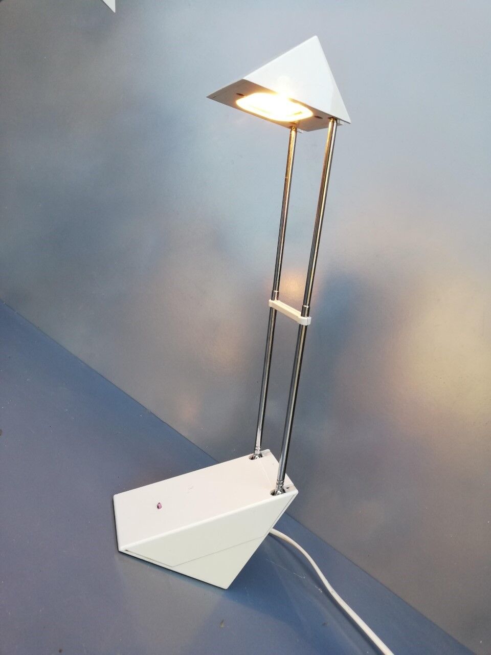 Pair of table lamps 80