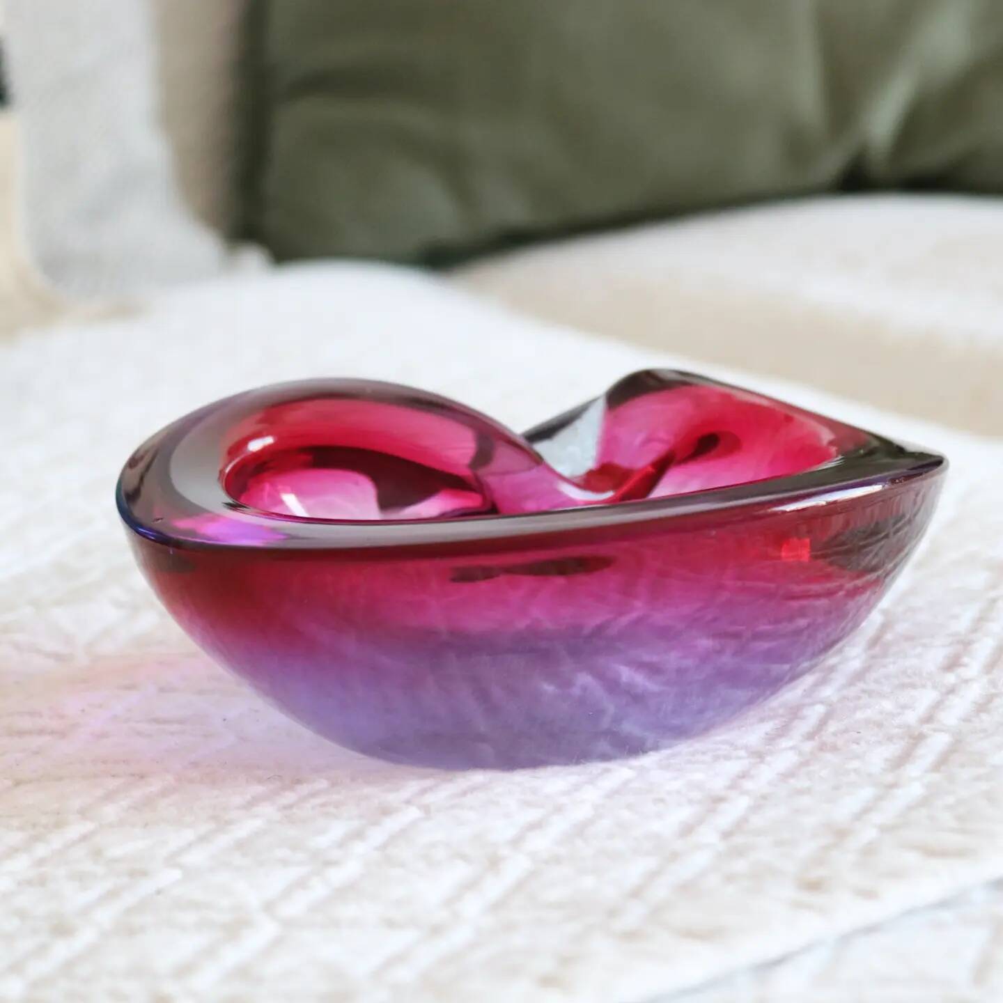 Murano sommerso pink and purple ashtray pocket emptier 1960