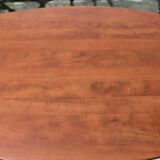 Industrial-style oval table D.Pro