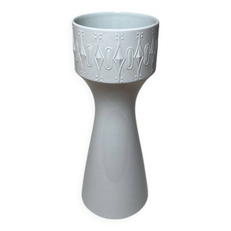 Vase en porcelaine