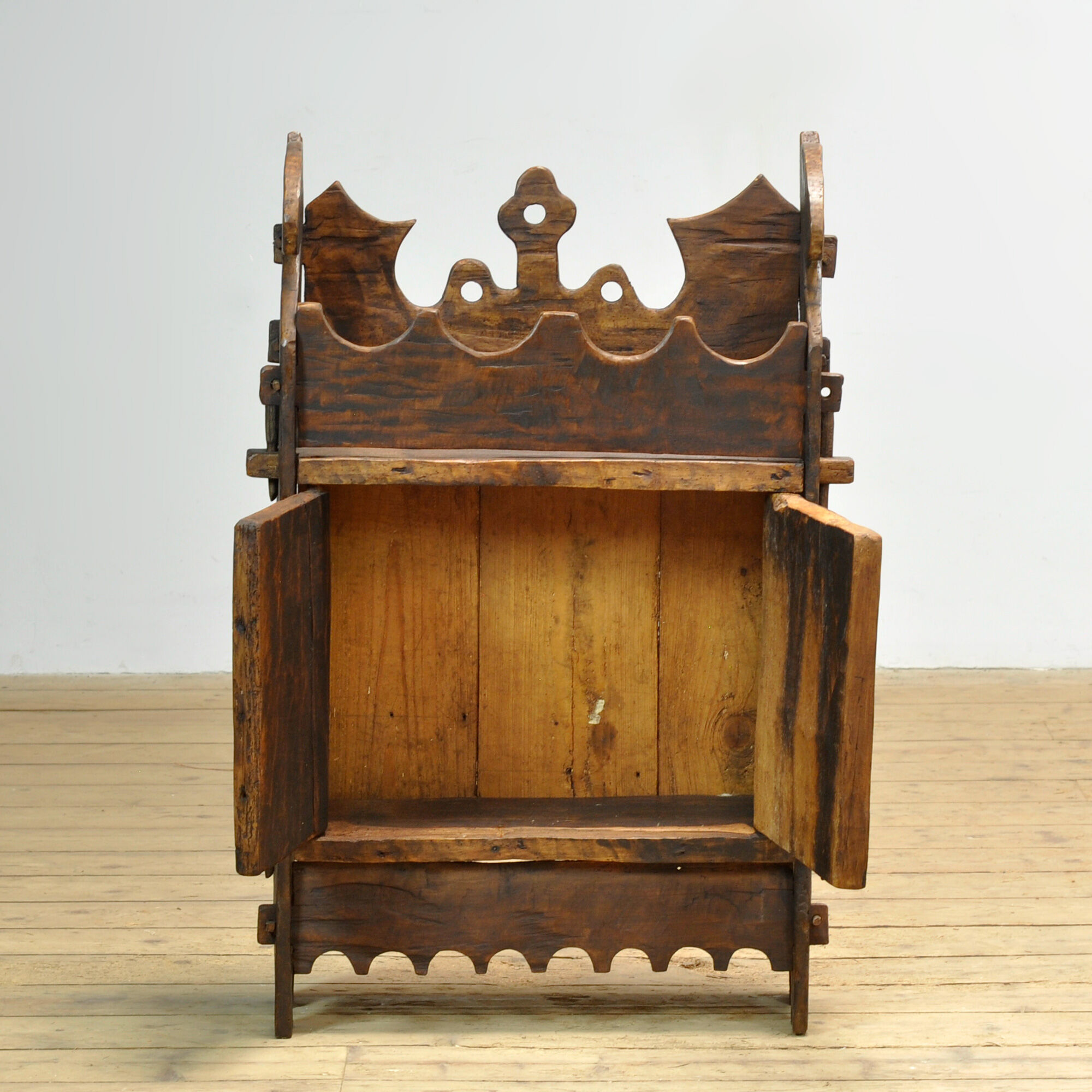 Pine folk art cabinet, circa 1920