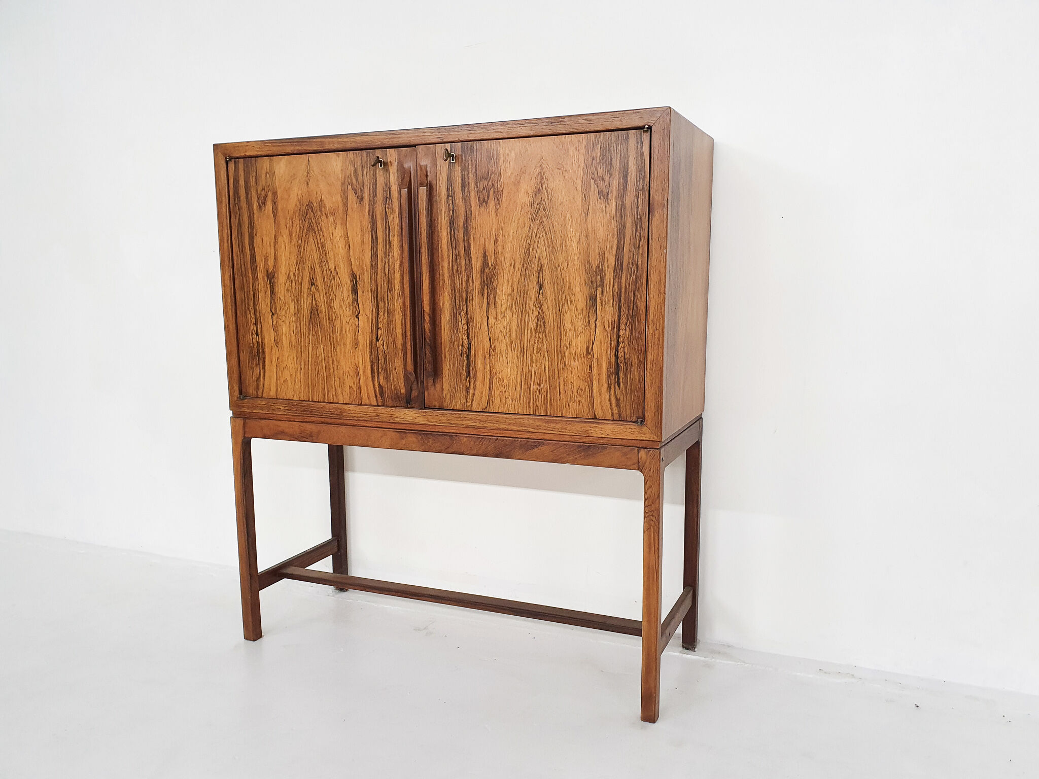 Rosewood bar cabinet by Torbjørn Afdal for Mellemstrands Møbelfabrik, Norway, 1960s