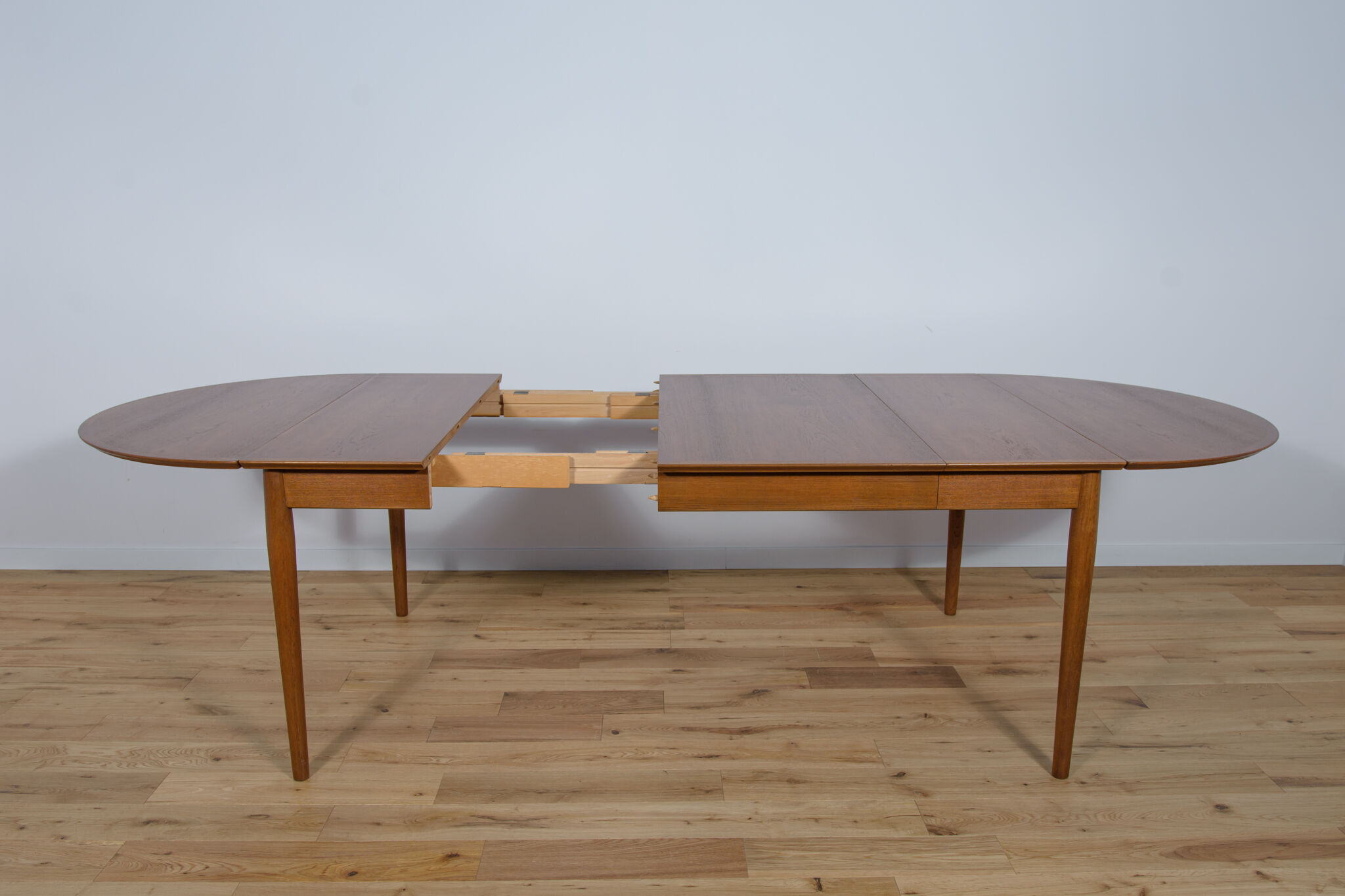 Table à manger extensible en teck, années 1960