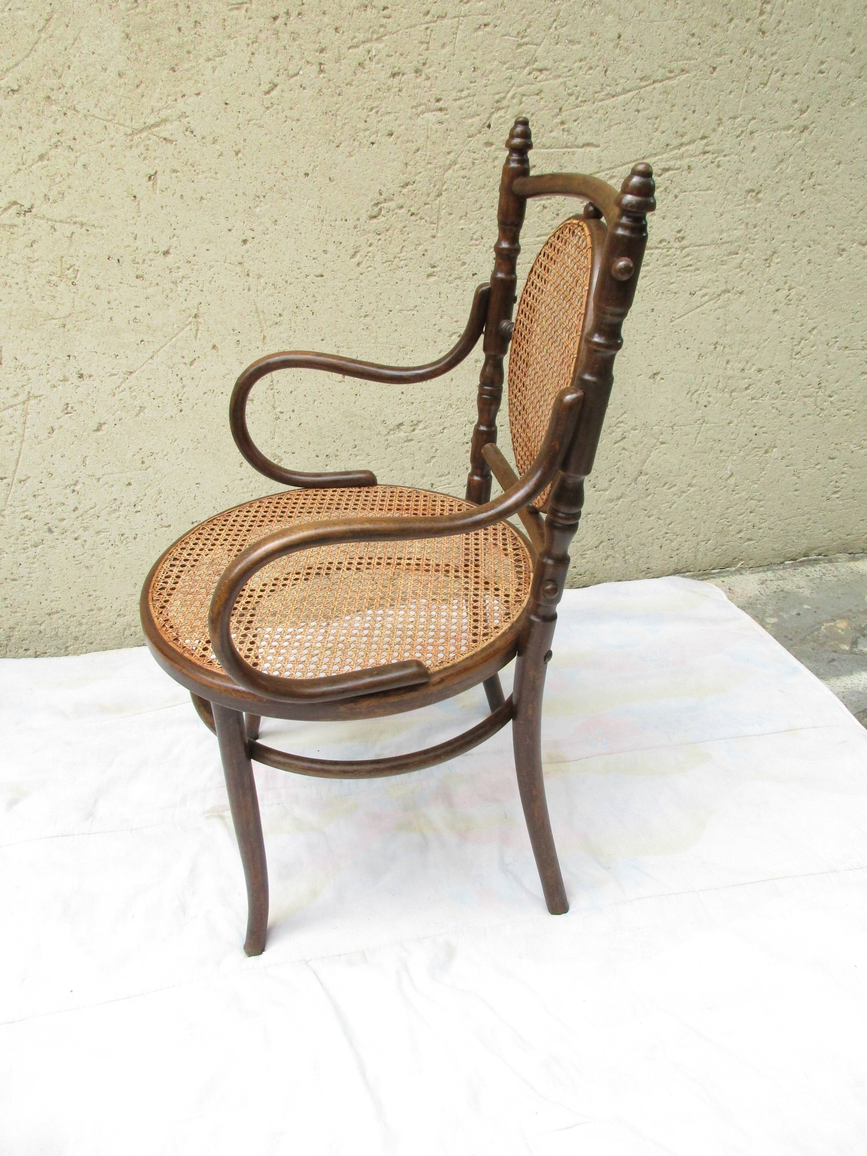 Fauteuil fischel 1920, bois courbé, estampillé