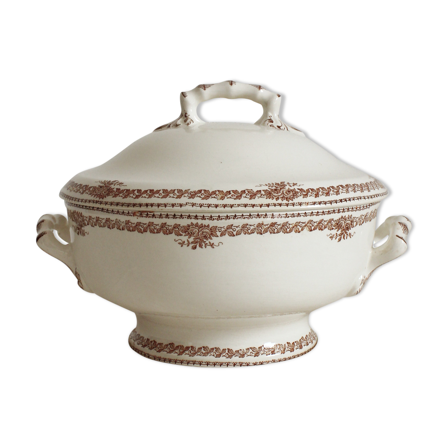 "Mireille" soup tureen from Longwy