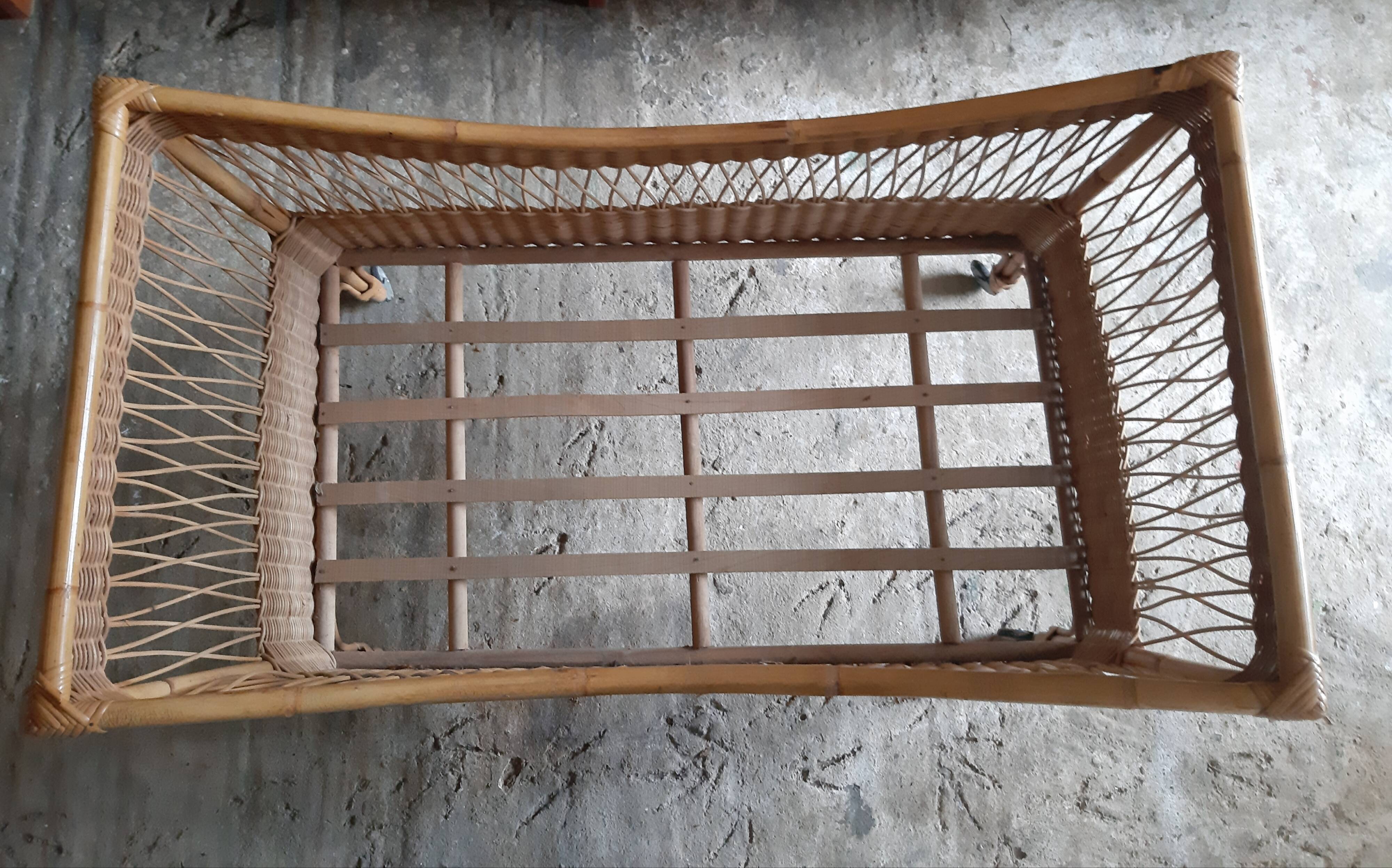 Rotin cradle baby bed