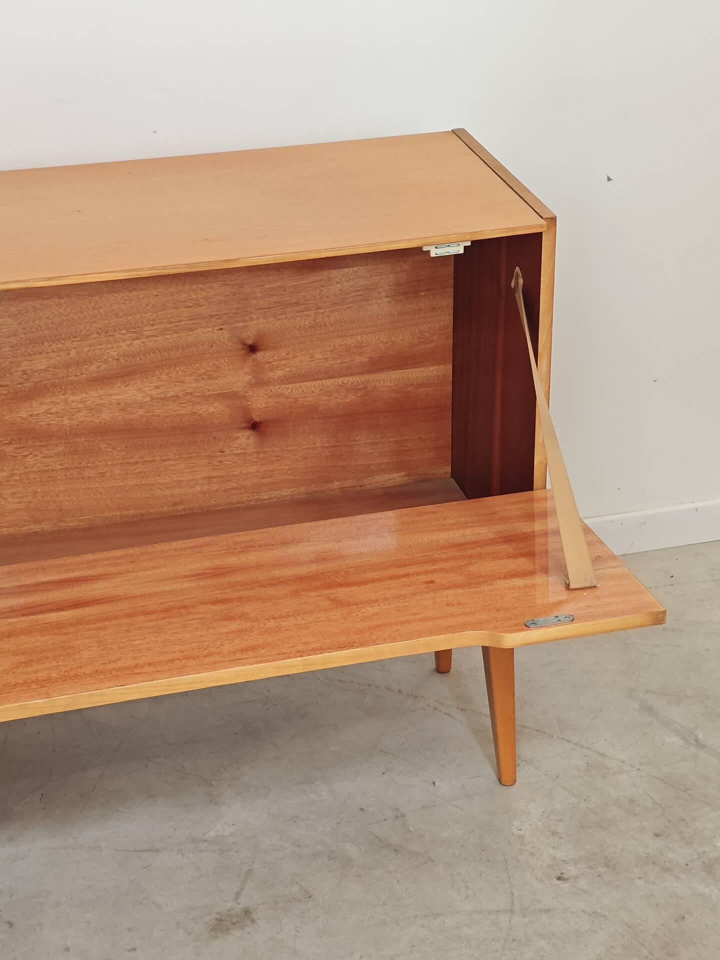 Storage chest with cover / mini bar by Landsman / Nepozitek 1960