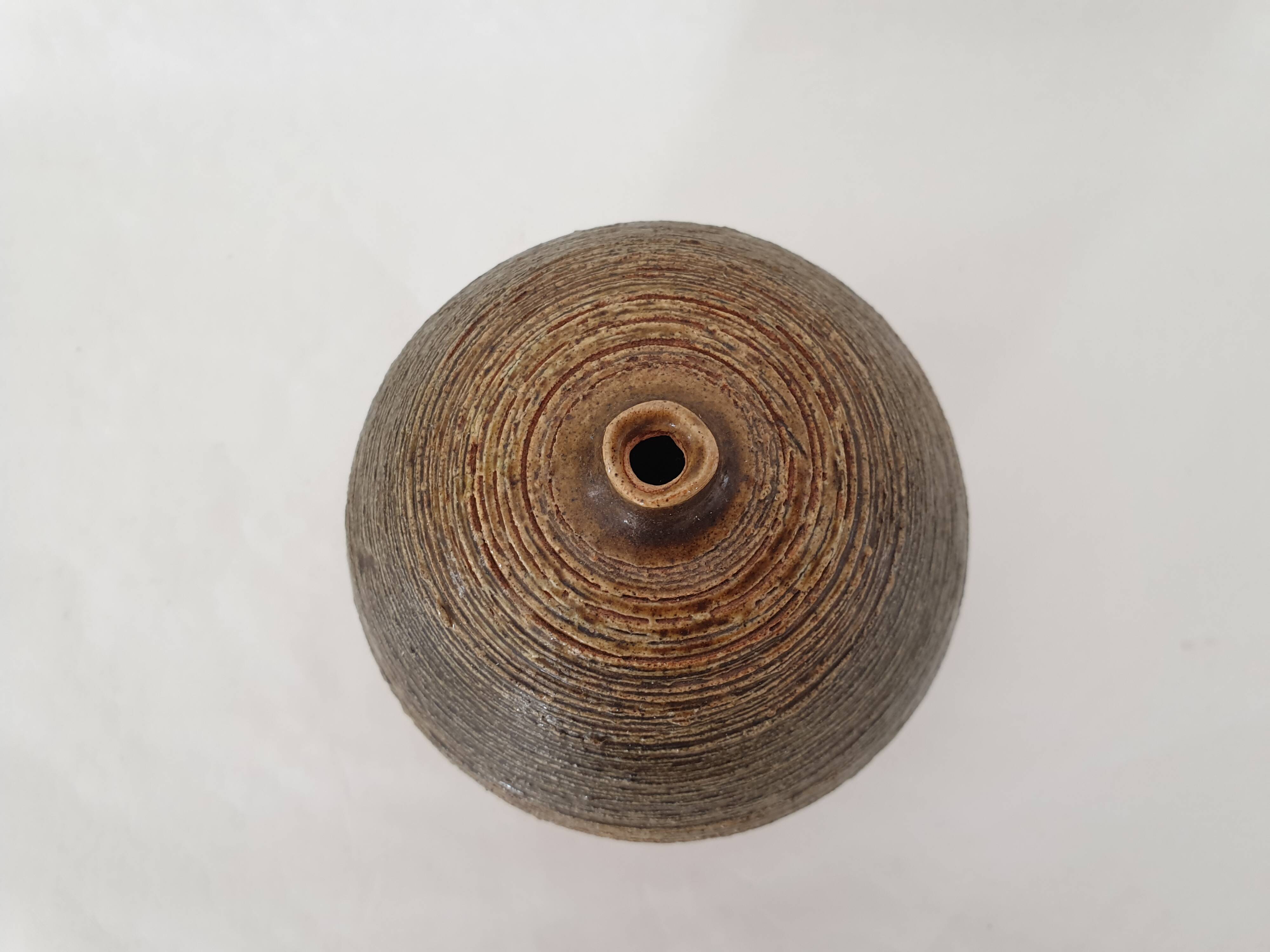 Ceramic soliflore vase in the shape of a ball signed GH GII (Signature to be identified)