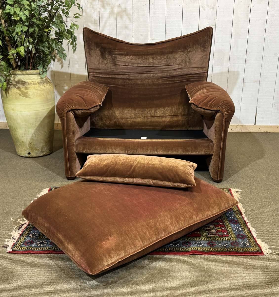 Maralunga armchair by Cassina, Gordon velvet in rust colour.