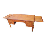 Napoleon III period desk in marquetry from the 19th century.