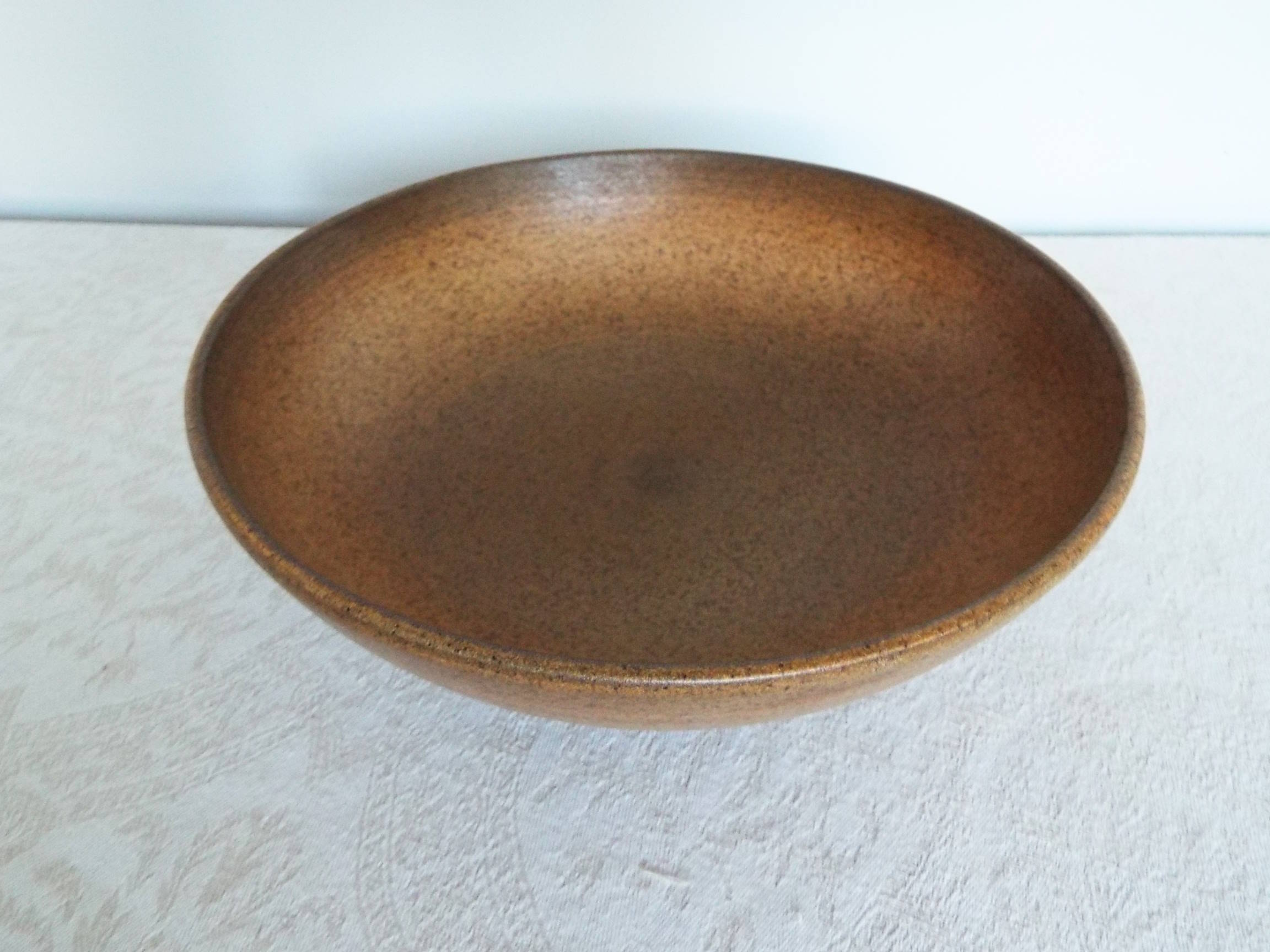 Stoneware salad bowl