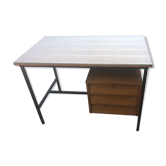 Bureau vintage design