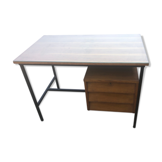 Bureau vintage design